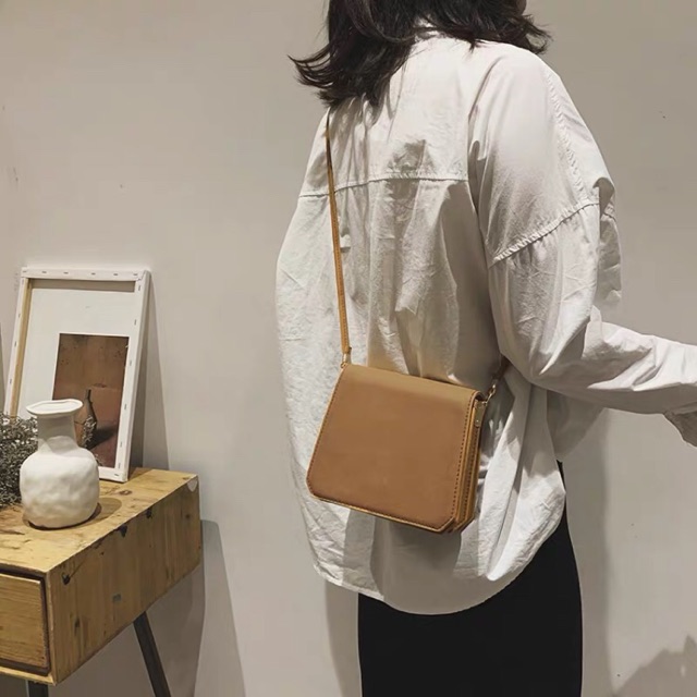 Túi xách nữ xinh xắn, dáng basic cho các nàng công sở