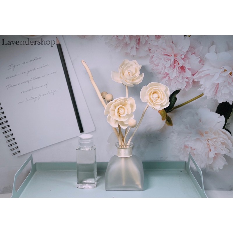 Bộ tinh dầu khuếch tán Eyun Aroma - Trọn bộ gồm hoa cắm như hình và tinh dầu đi kèm