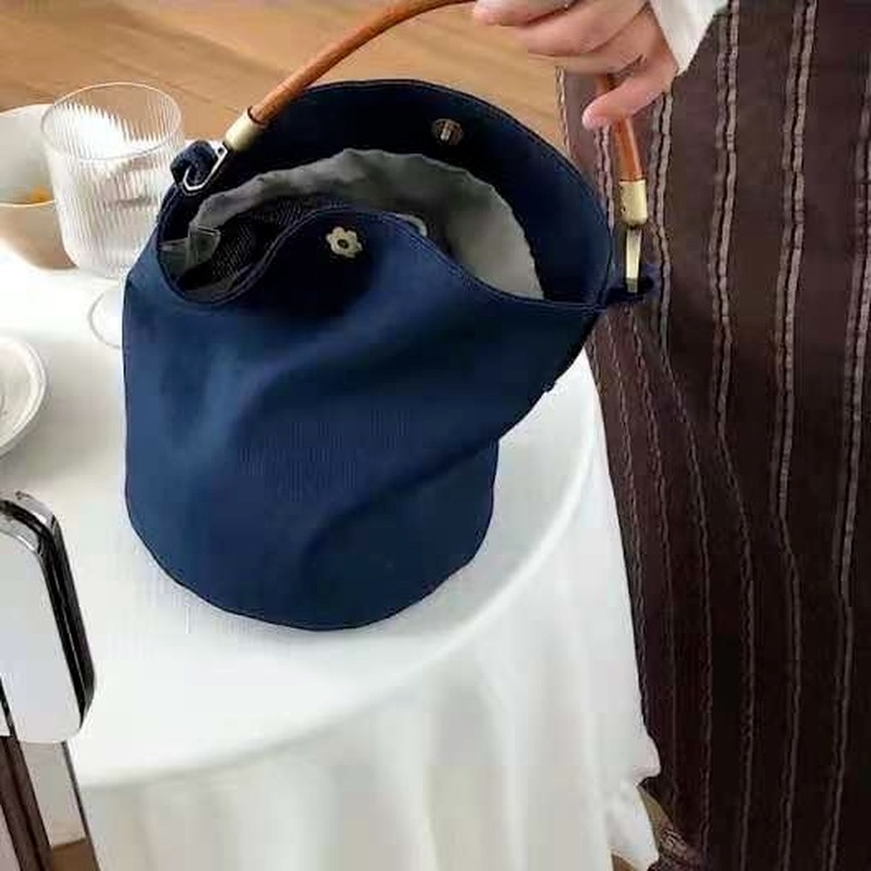 Túi xách thiết kế mới thời trang theo phong cách Retro dành cho nữ