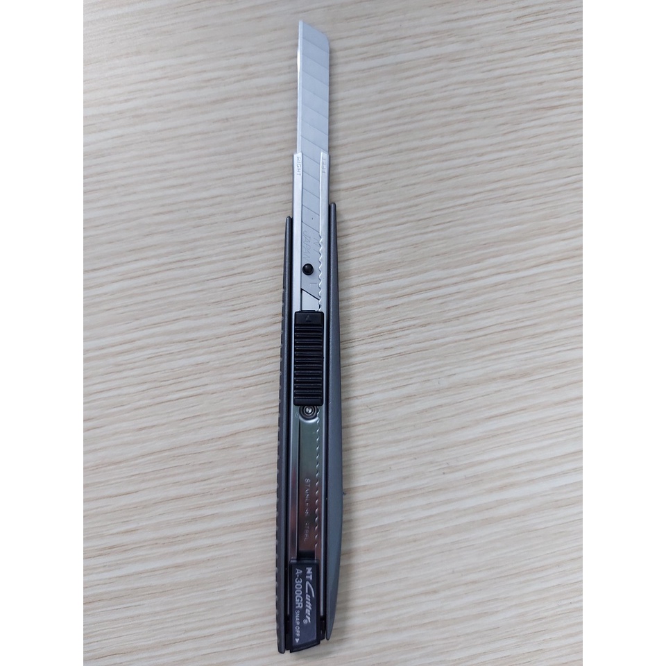 Dao rọc giấy, Dao trượt NT Cutter A-300GRP