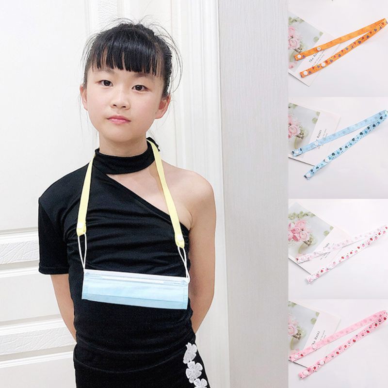 Set 4 Dây Đeo Khẩu Trang In Hình Dâu Tây Dễ Thương Cho Bé