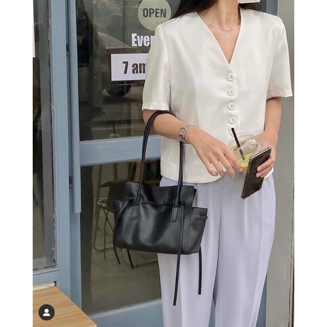 Somi cổ V túi xẻ 6121 .