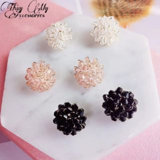 Hoa tai pha lê tròn