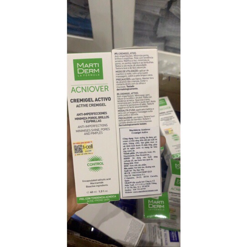 Kem dưỡng giảm mụn,điều tiết bã nhờn.se khít chân lỗ 40ml MartiDerm Acniover Cremig Active