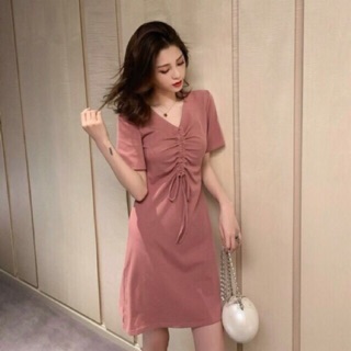 Váy rút ngực cổ tim màu hồng xinh xắn