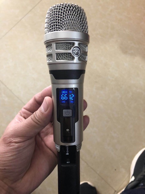 Micro không dây shure UK-890