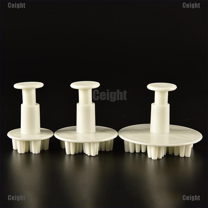 Set 3 khuôn cắt kẹo mềm trang trí bánh tạo hình bông tuyết xinh xắn