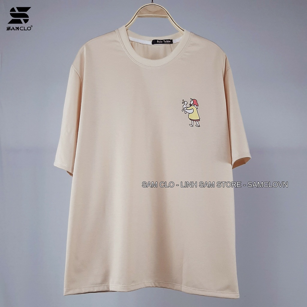 Áo thun tay lỡ nữ freesize phông form rộng Unisex, mặc cặp, nhóm, lớp in hình CÔ GÁI ÔM CON VỊT màu nude sữa