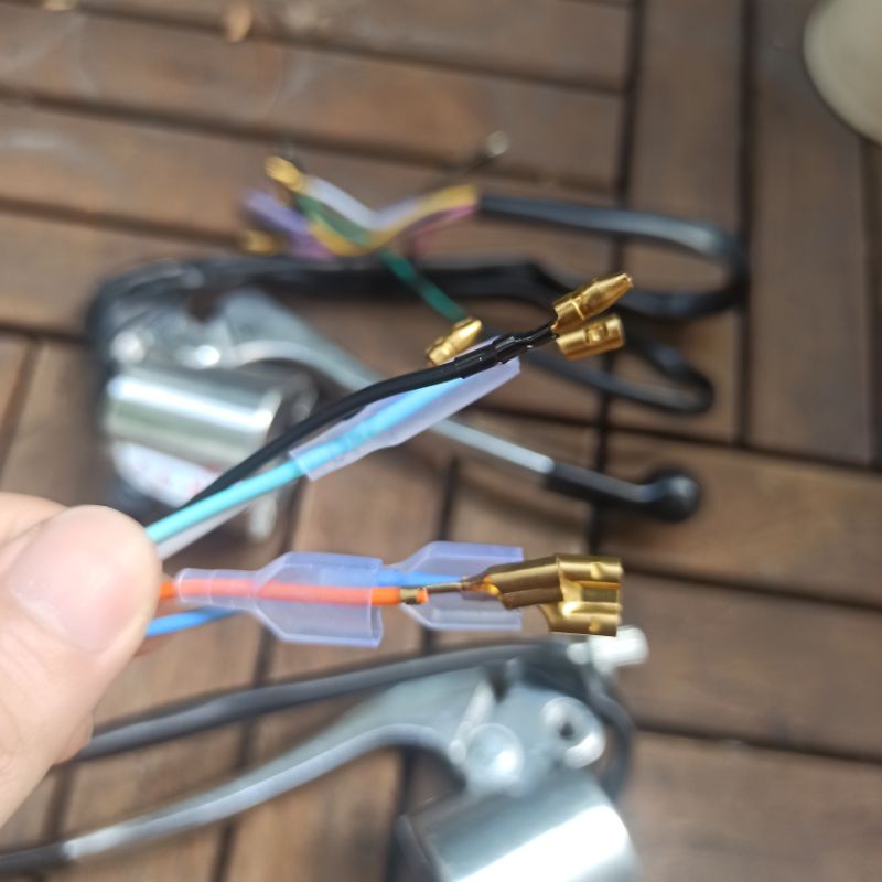 Bộ cùm nhôm đặt biệt loại có đề và loại không có đề thay thế cho xe 67 và CD