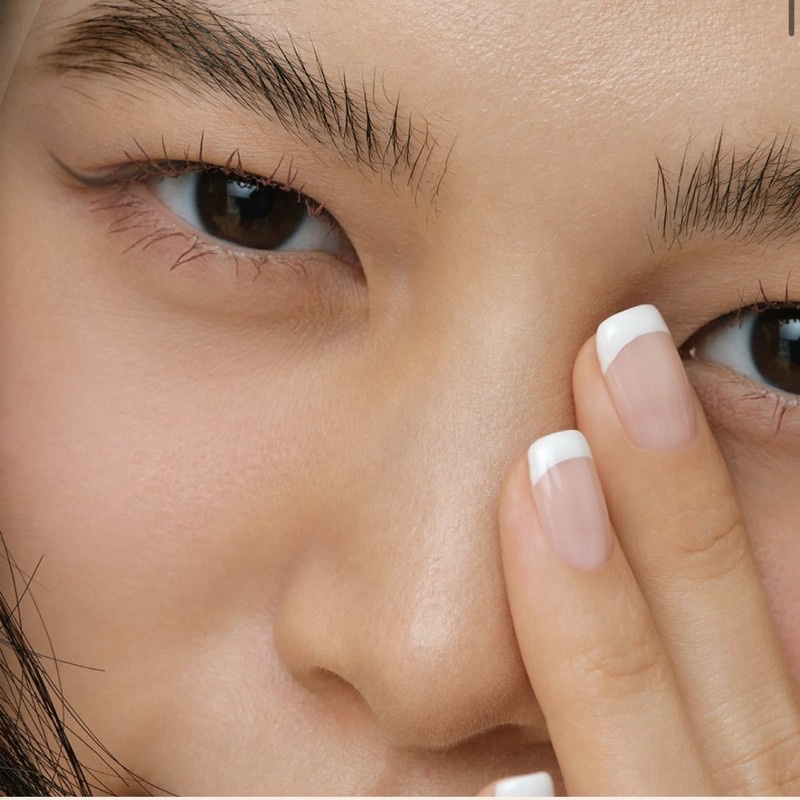 Hince - New Ambience Color Eyeliner “L006 Unbound” | bút kẻ mắt nước màu xám