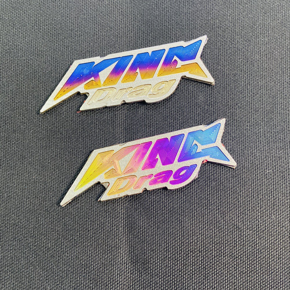 [GIÁ GỐC]  TEM TITAN CHỮ KINGDRAG TRANG TRÍ DÁN XE SIÊU CHẮC (100%TITANIUM)(2 TEM)