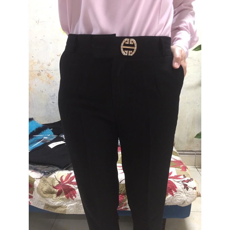 Quần công sở gấu lệch vải umi siêu thoáng , phù hợp đi làm ,  đi chơi .