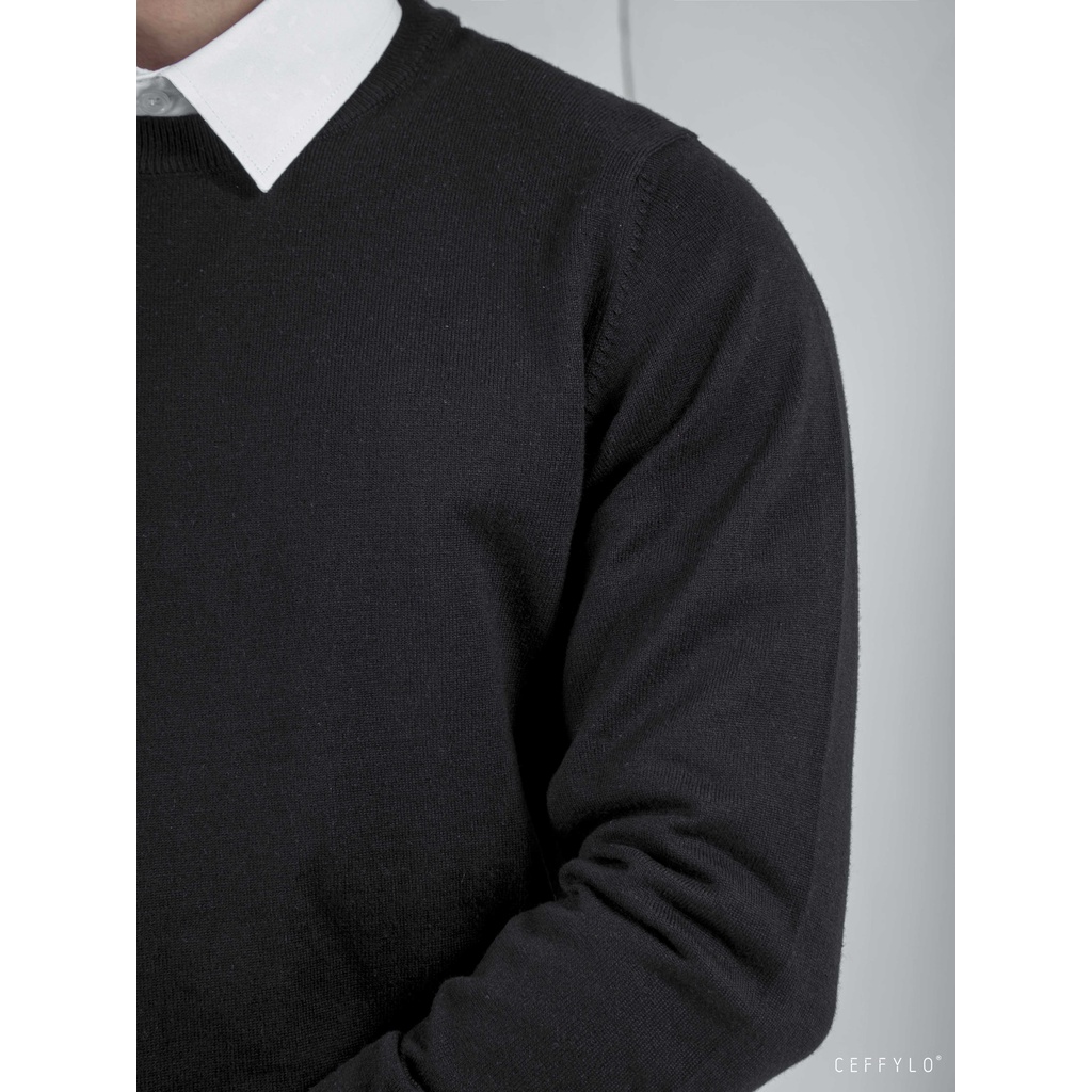 Áo Len Cổ Tròn Trơn Basic Đen, Chất Liệu Mềm Mịn Len Dệt Cao Cấp - CEFFYLO