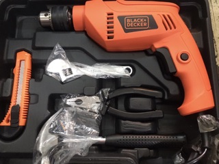 Máy Khoan Động Lực Black Decker HD555KMPR-B1