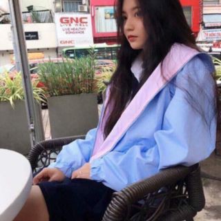 Áo khoác dù 2 lớp mặt được cả 2 mặt thời trang sành điệu | BigBuy360 - bigbuy360.vn