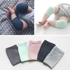 LÓT BẢO VỆ ĐẦU GỐI CHO BÉ