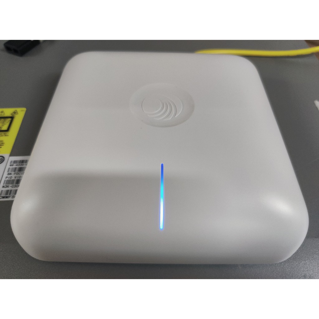 Bộ phát Wifi Cambium cnPilot E410 wireless access point.