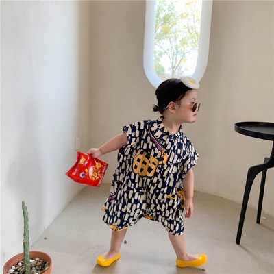 Jumpsuit Cộc Tay Dáng Rộng In Họa Tiết Graffiti Kiểu Hàn Quốc Thời Trang Mùa Hè Cho Bé Gái
