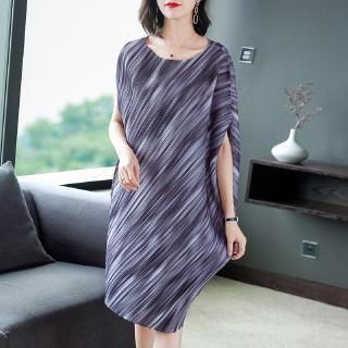 Đầm tay kiểu cánh dơi sang trọng