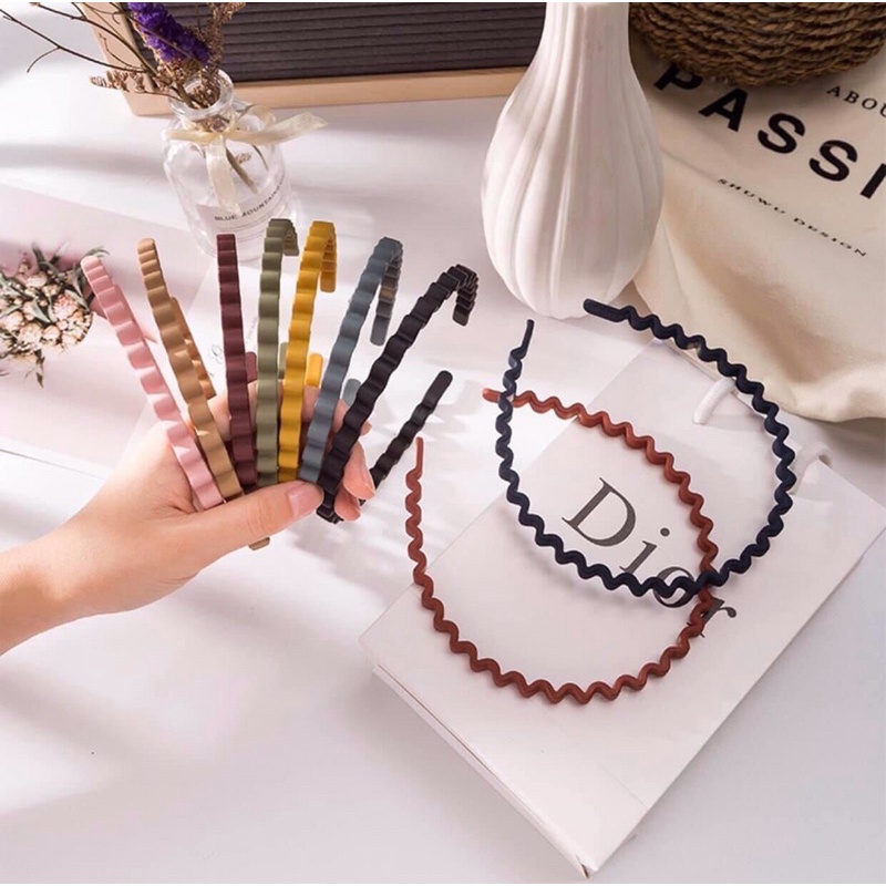Cài tóc lò xo sắc màu xinh xắn