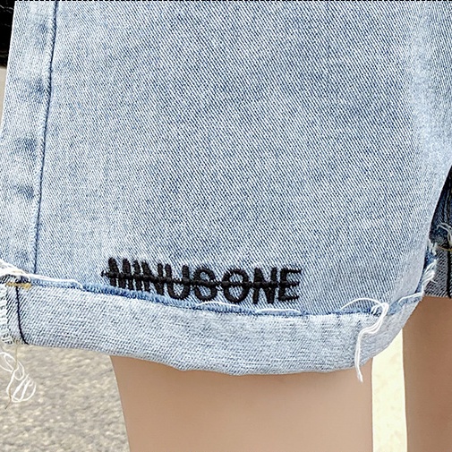 Quần Short Denim Lưng Cao Thêu Hoa Thời Trang Cho Nữ