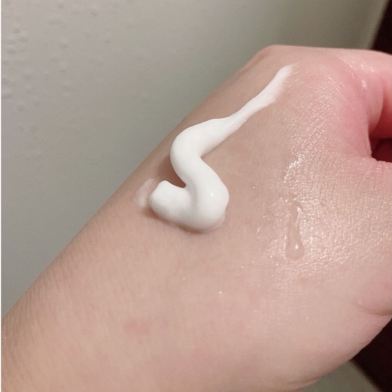 Sữa Rửa Mặt Hatomugi The Medicated Facial Foam ý dĩ ngừa mụn, làm sáng da cho da dầu 130g