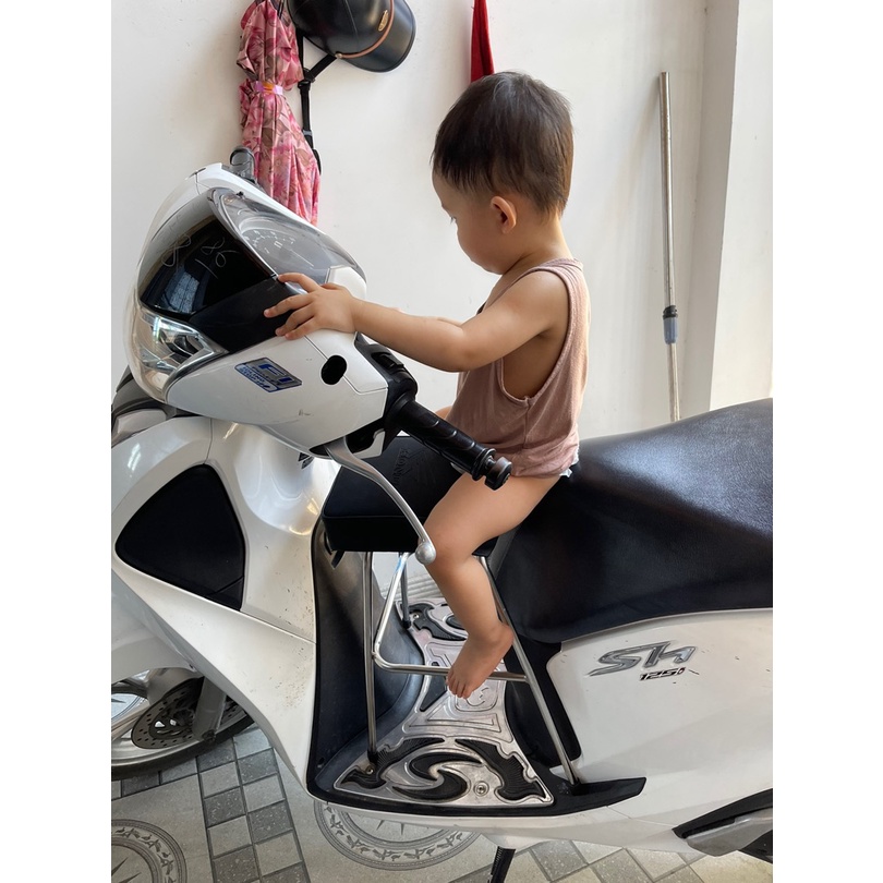 Ghế ngồi xe máy cho bé  SỈ= LẺ  Xe Tay Ga Yên Nệm, Không Tựa,,An Toàn Cho Bé