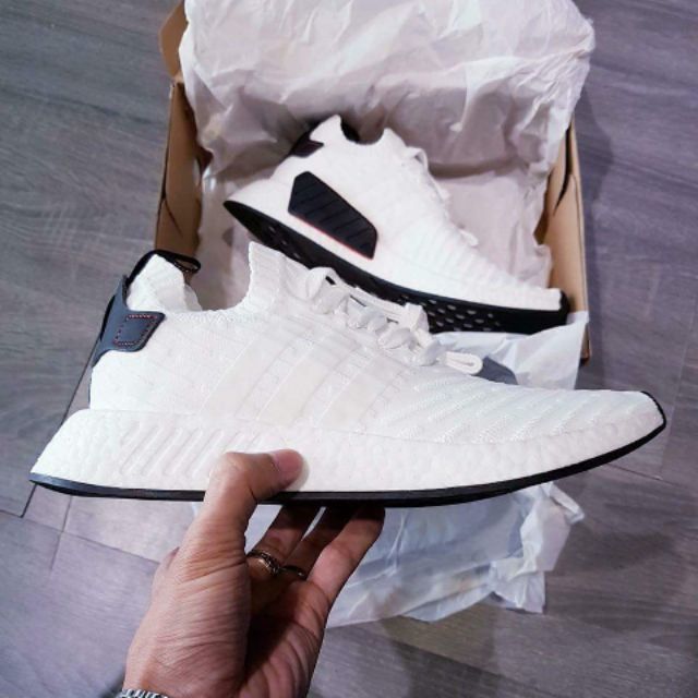 nmd panda r2