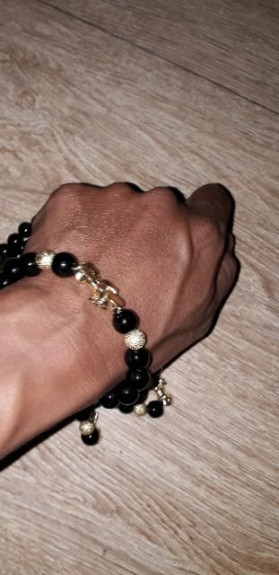 Dây đeo tay bằng đá 8ly và tì hưu bằng kim loại