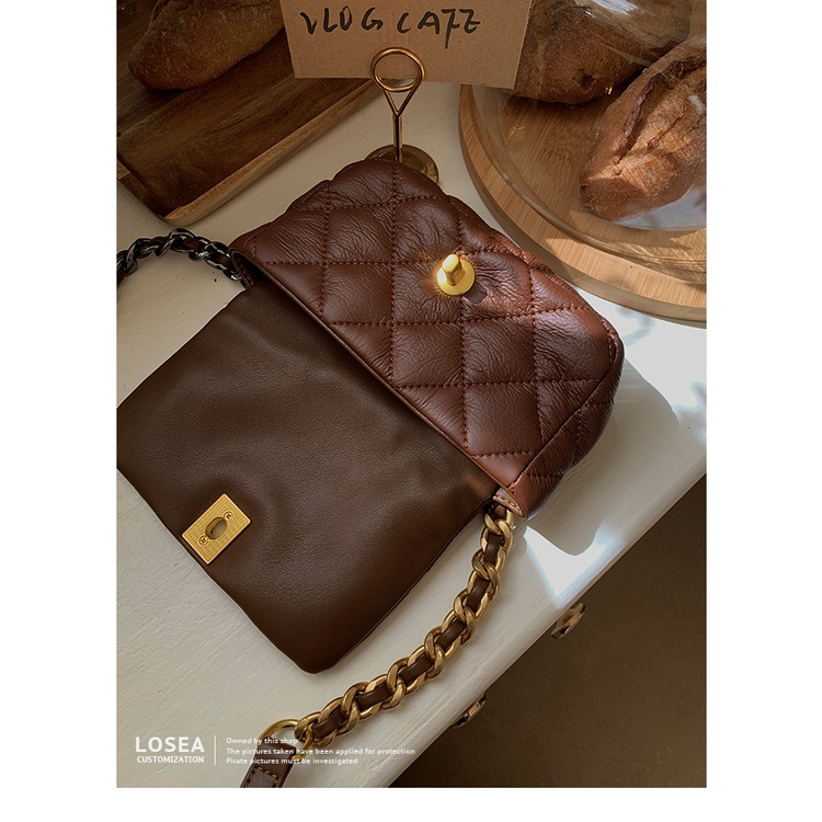 Túi xách đeo vai YUNFAN hình vuông màu trơn phối dây xích dễ phối đồ thời trang cho nữ