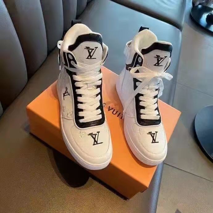 Giày Thể Thao Cổ Cao Mũi Tròn Buộc Dây Thời Trang Phong Cách Mới Cho Nữ