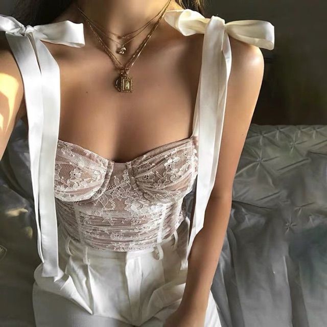 Áo hai dây cúp ngực thắt nơ