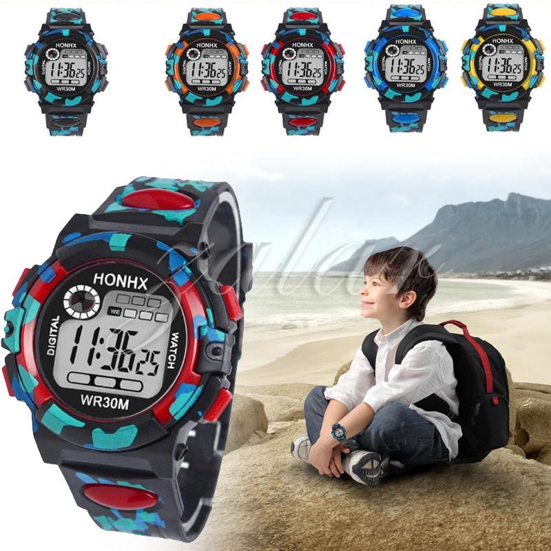Đồng hồ điện tử chống thấm nước cho bé trai | BigBuy360 - bigbuy360.vn