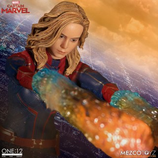 [Order báo giá] Mô hình chính hãng Mezco: Captain Marvel