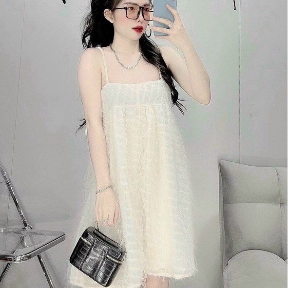 Đầm hai dây kiểu babydoll tôn dáng cho nàng đi biển dạo phố