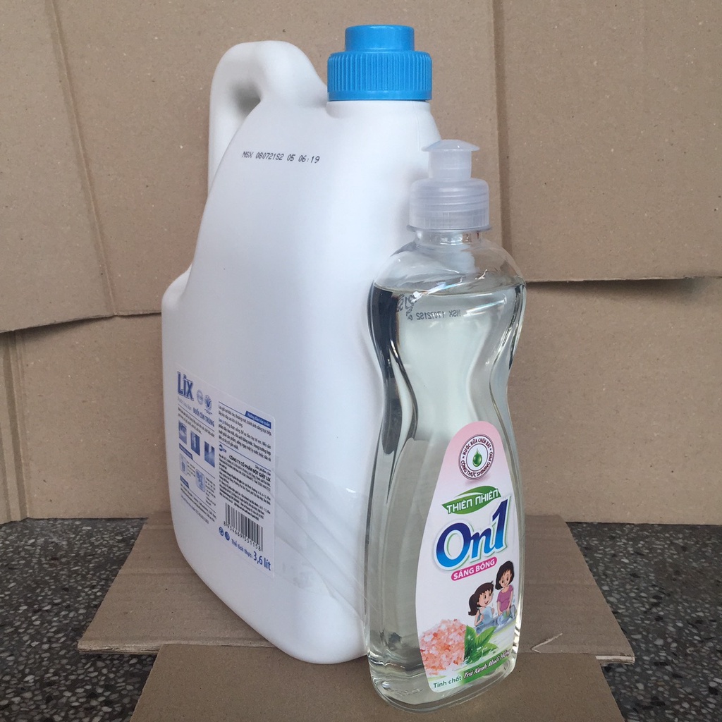 Nước lau sàn Lix 2x đậm đặc chai 3,6 lít đuổi côn trùng