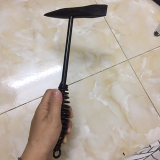 búa gỏ rỉ sét