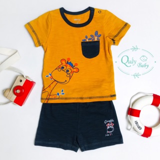 Set bộ ngắn màu cam hình hươu cao cổ cho bé trai