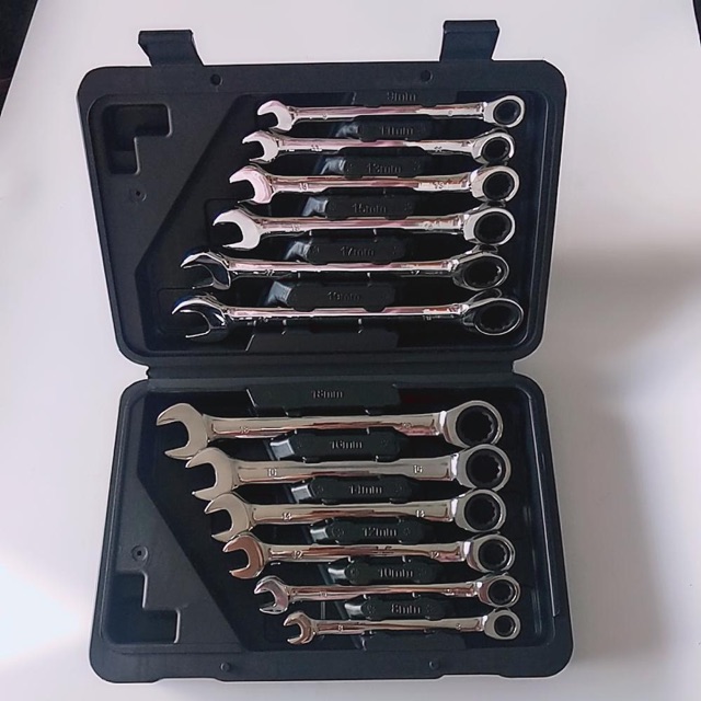 Bộ cà lê lắc tự động 12 chi tiết Germany