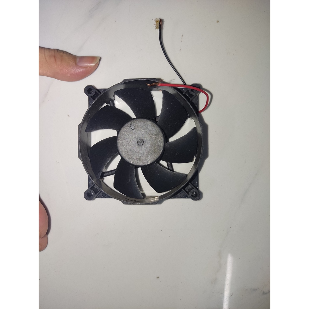 Quạt Fan Tản nhiệt 12V 8x8x2.5Cm