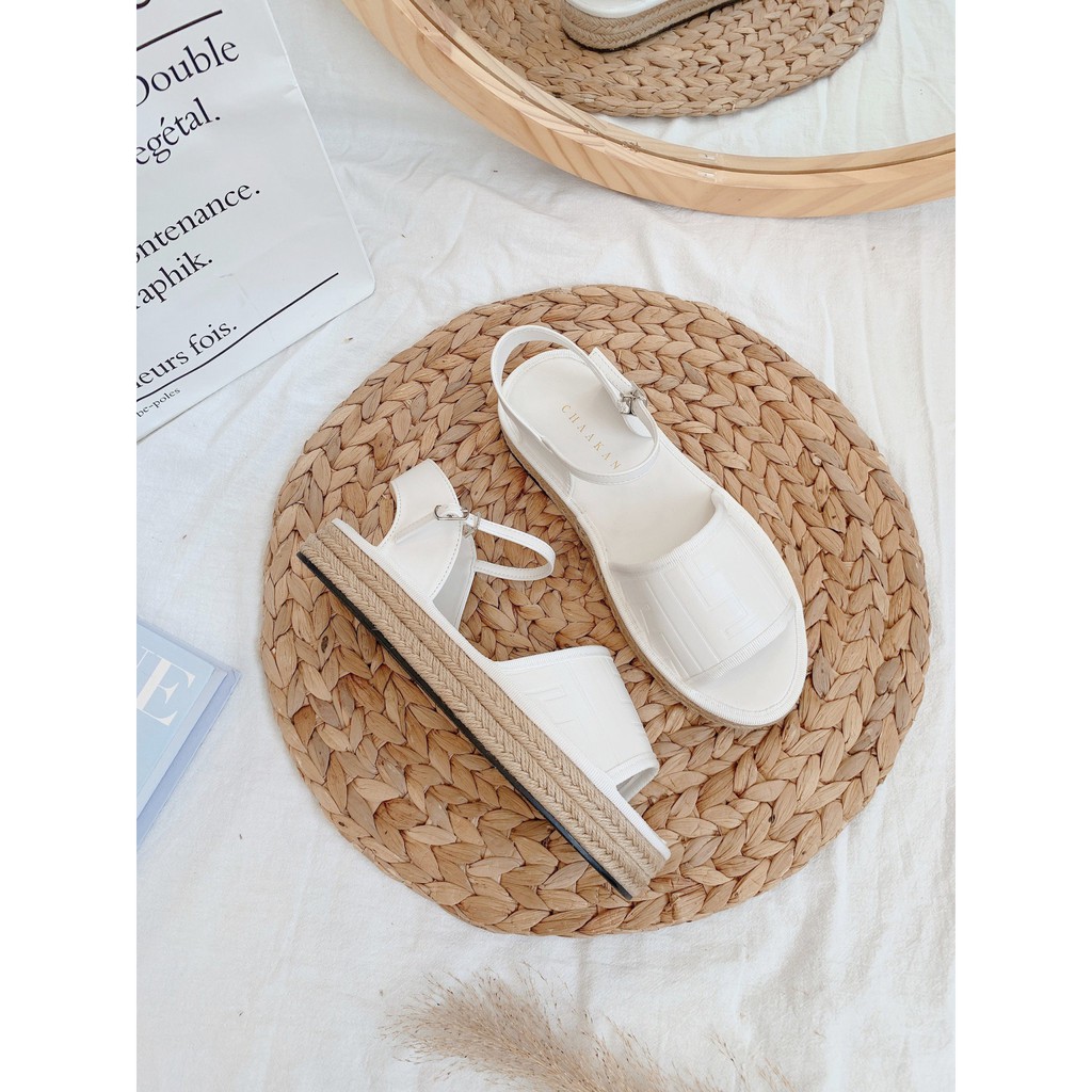 SANDAL XUỒNG CH A A KAN BẢN NGANG ĐẾ CÓI 3 CM THỜI TRANG