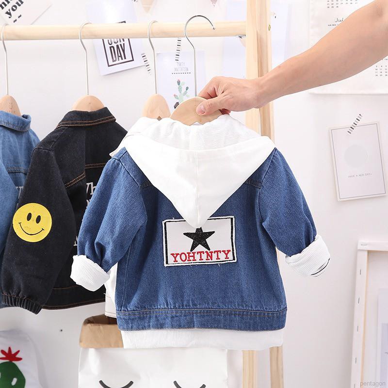 Áo khoác denim có mũ trùm với họa tiết in hình ngôi sao dùng cho bé trai