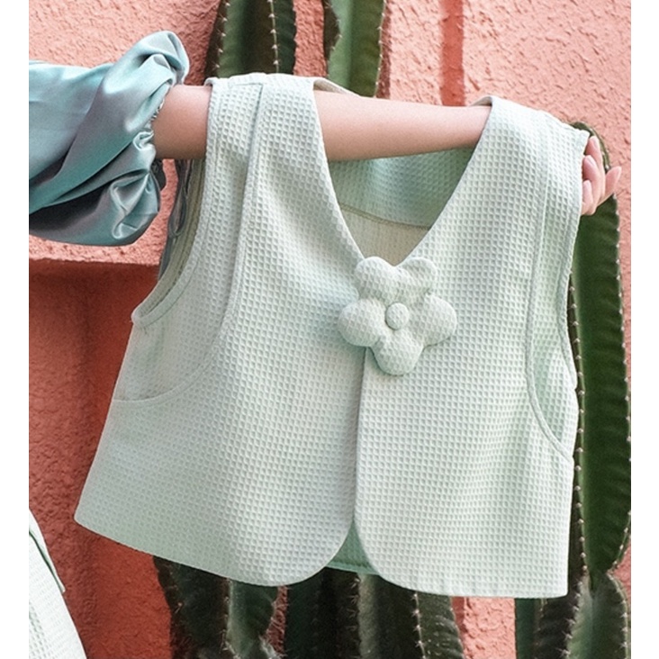 Double Moonshot - Áo Gilet phối hoa màu xanh mint Freesize