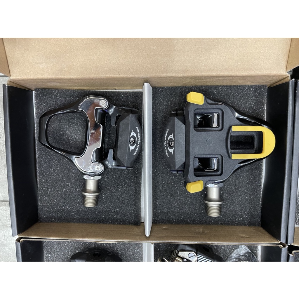 Bàn đạp PEDAL xe đạp can cá clipless SPD Racework r550 dùng được cho giày thường