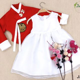 Váy hanbok đỏ cho bé
