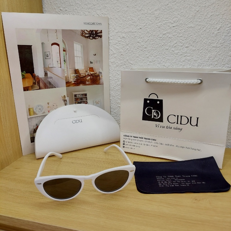 Kính Râm Bầu Dục Gọng Trắng CIDU Mk21