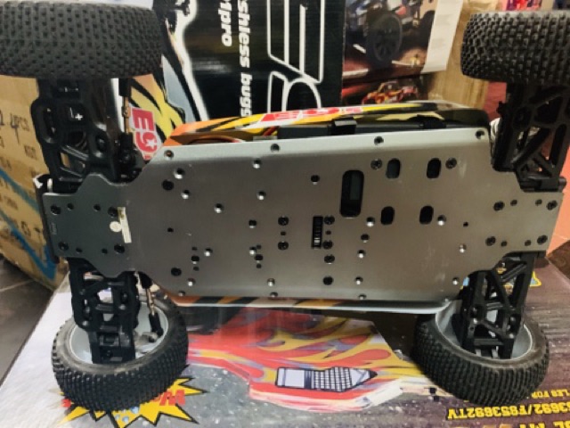 Xe điều khiển Fs buggy 1/8 e9s chạy 90 -110km/h