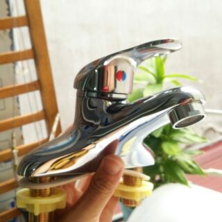 Vòi lavabo Caesar đồng loại 2 chân