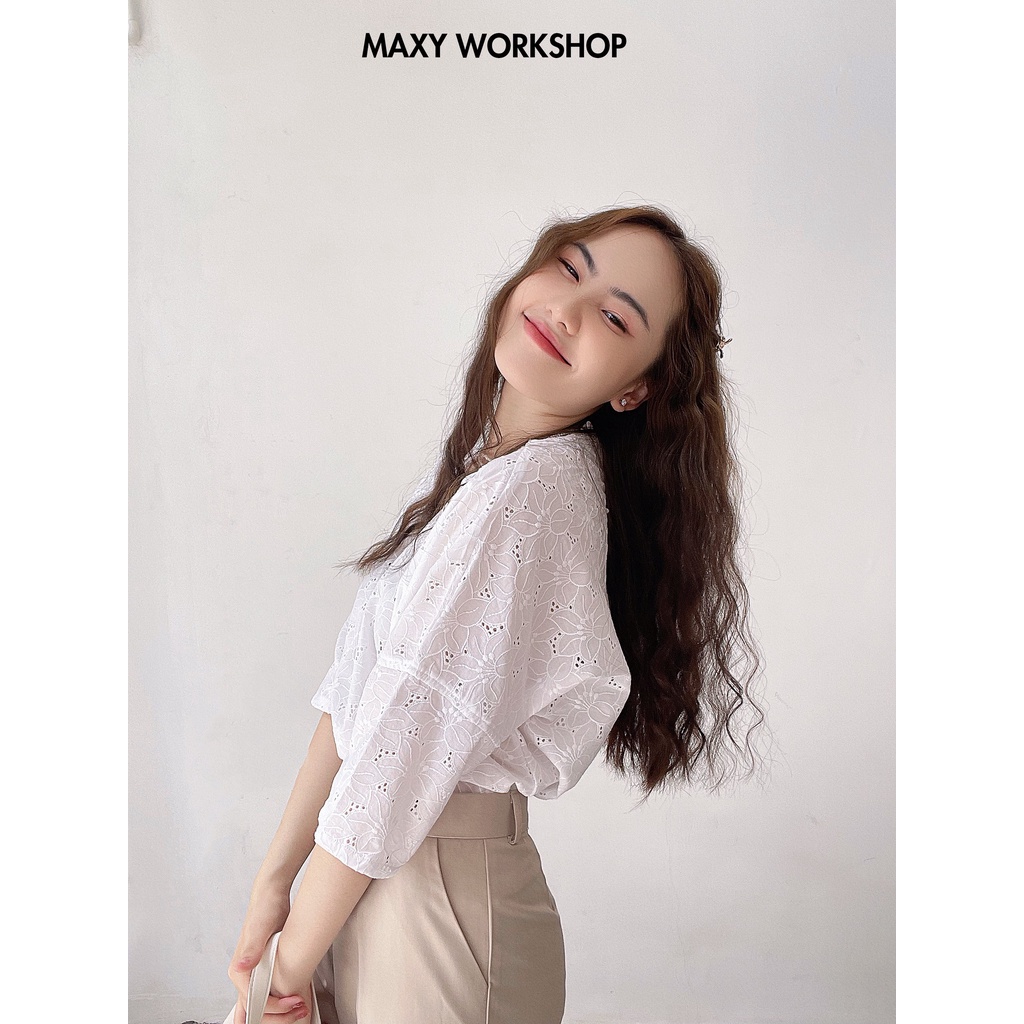 Áo xô thêu kiểu bánh bèo tiểu thư Floral Lace Top Maxy Workshop