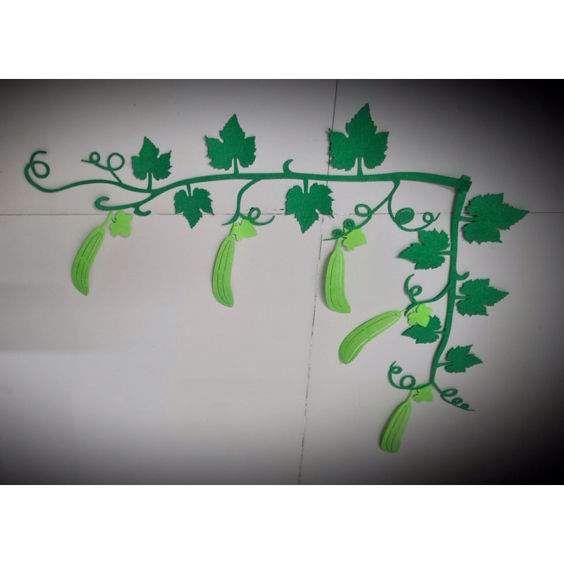 Dây hoa vải nỉ trang trí lớp